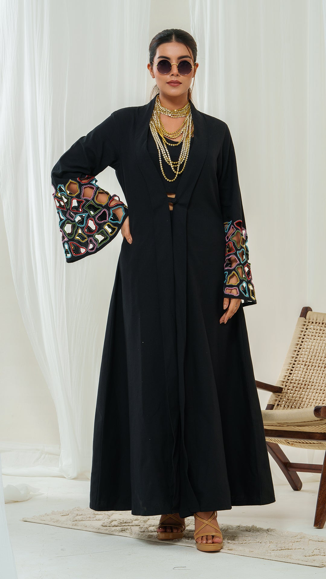 Bring the "Drama on sleeves "